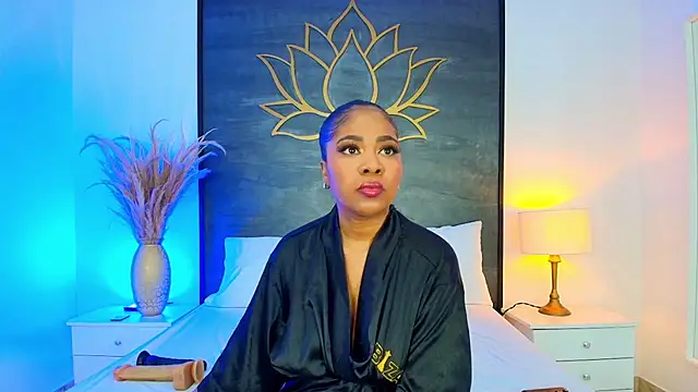AlisonTravis online show from 06-19-26, 03:44