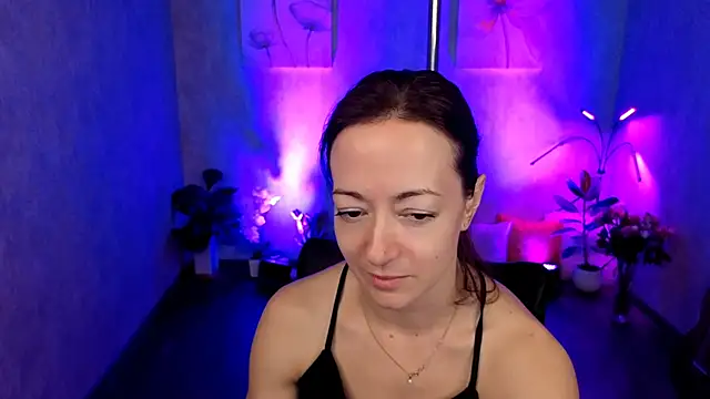 Snapshot of kimberlyray777 chatting on 03-08-25, 02:40 kimberlyray777 online show from 03-08-25, 02:40