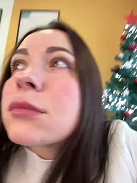 Snapshot of dreams4u chatting on 01-04-25, 09:54 dreams4u online show from 01-04-25, 09:54