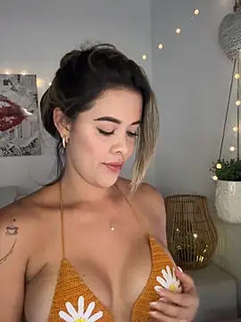 Emilia Bakerr online show from 06-12-26, 07:35