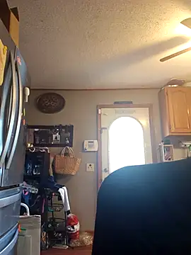 sweetkitty111 online show from 10-06-25, 07:44