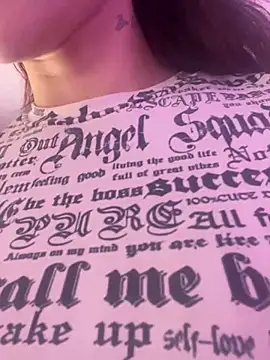 Snapshot of AllieEvans chatting on 12-28-24, 12:47 AllieEvans online show from 12-28-24, 12:47