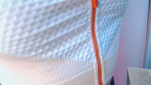 Snapshot of AllieEvans chatting on 01-31-25, 03:44 AllieEvans online show from 01-31-25, 03:44