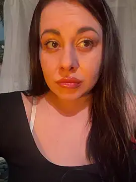 Snapshot of DaisyStreet chatting on 03-31-26, 06:41 DaisyStreet online show from 03-31-26, 06:41
