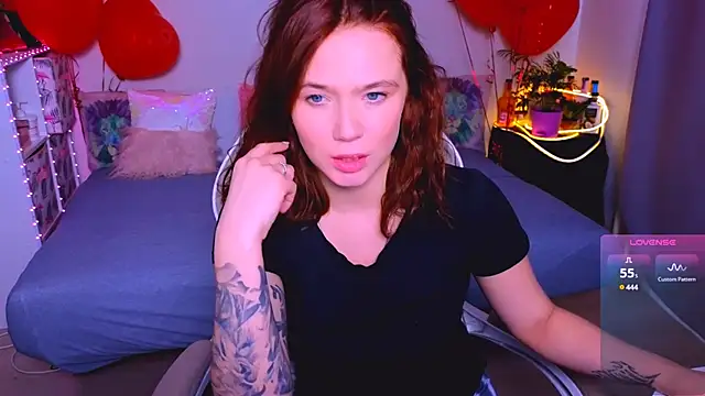 Snapshot of Karen_morris chatting on 03-06-25, 10:41 Karen morris online show from 03-06-25, 10:41