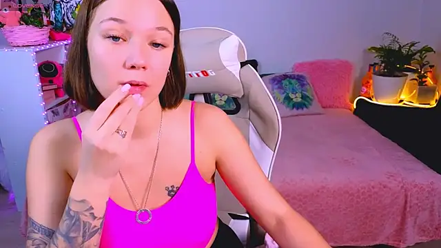 Karen morris online show from 11-30-25, 04:05