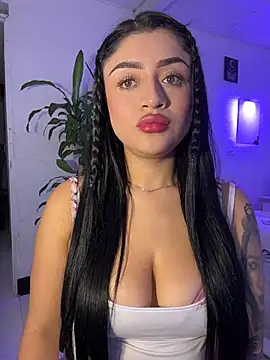 lucianaroy online show from 12-16-25, 01:54