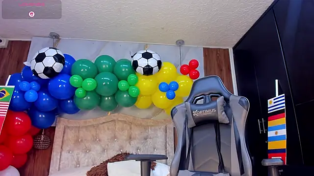lia 16 online show from 06-13-26, 11:08