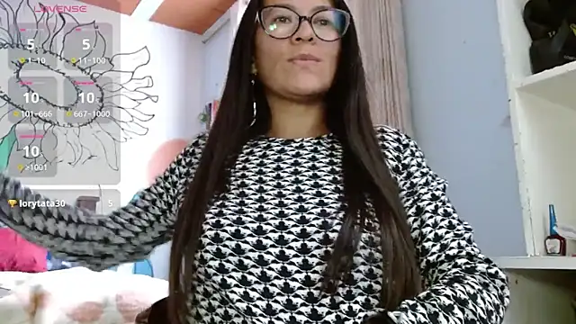 lupita84 online show from 10-11-25, 09:46