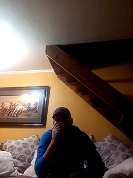 TrainedFinder5 online show from 10-09-25, 03:26