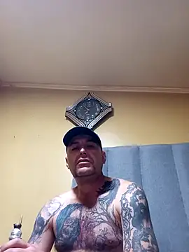 TrainedFinder5 online show from 10-20-25, 05:02