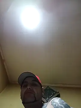 TrainedFinder5 online show from 04-21-26, 02:51