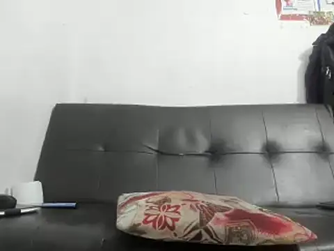 hugo3918  online show from 12-27-24, 12:50