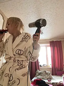 LikaCat online show from 02-28-25, 02:20