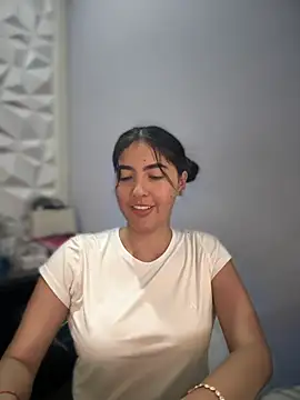 MarianaBenz online show from 03-09-25, 03:01