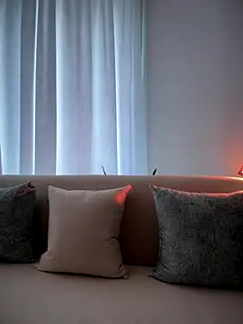 MarianaBenz online show from 10-07-25, 10:29