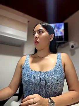 Snapshot of MarianaBenz chatting on 05-11-26, 12:16 MarianaBenz online show from 05-11-26, 12:16