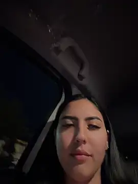 Snapshot of MarianaBenz chatting on 06-29-26, 02:51 MarianaBenz online show from 06-29-26, 02:51