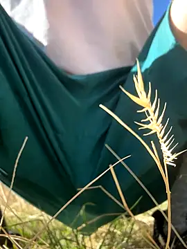 Snapshot of Followthepiper chatting on 10-10-25, 04:28 Followthepiper online show from 10-10-25, 04:28