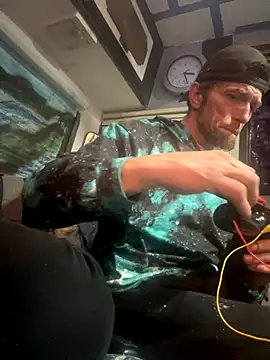 Snapshot of Followthepiper chatting on 11-02-25, 09:22 Followthepiper online show from 11-02-25, 09:22