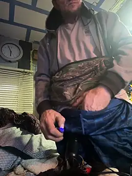 Snapshot of Followthepiper chatting on 11-11-25, 11:49 Followthepiper online show from 11-11-25, 11:49