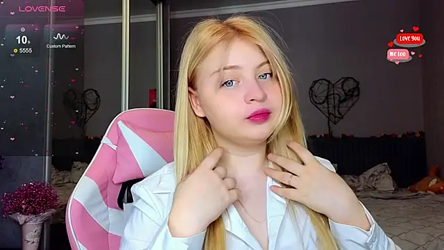 shy blondiee online show from 02-22-25, 04:18