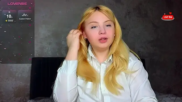 shy blondiee online show from 03-11-25, 11:04