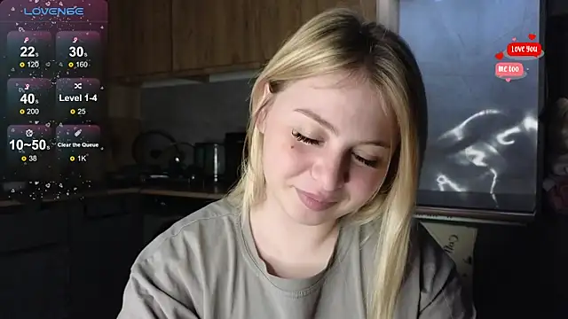 shy blondiee online show from 05-17-26, 09:33