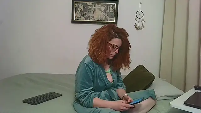 Snapshot of valentinaxcam chatting on 05-01-26, 10:25 valentinaxcam online show from 05-01-26, 10:25