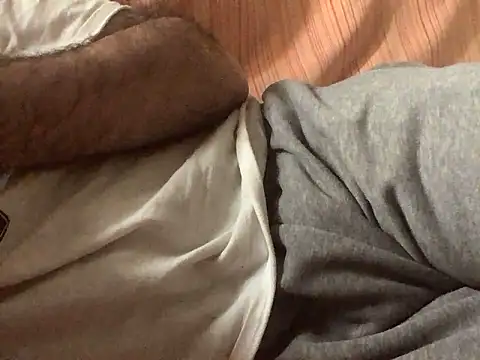 Snapshot of elpanamiguel25 chatting on 12-03-24, 08:05 elpanamiguel25 online show from 12-03-24, 08:05