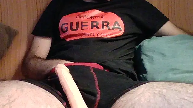 Snapshot of elpanamiguel25 chatting on 01-28-25, 12:11 elpanamiguel25 online show from 01-28-25, 12:11