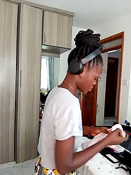 petiteebony 81 online show from 01-16-25, 07:28