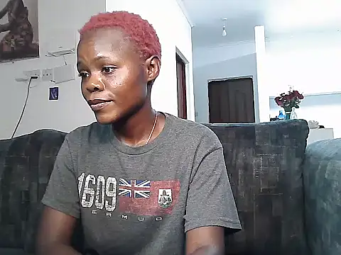 Snapshot of petiteebony_81 chatting on 05-04-26, 04:25 petiteebony 81 online show from 05-04-26, 04:25