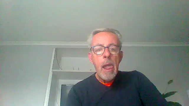 tuggy59 online show from 09-17-25, 04:58