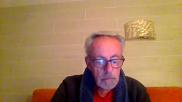 tuggy59 online show from 12-18-25, 05:57