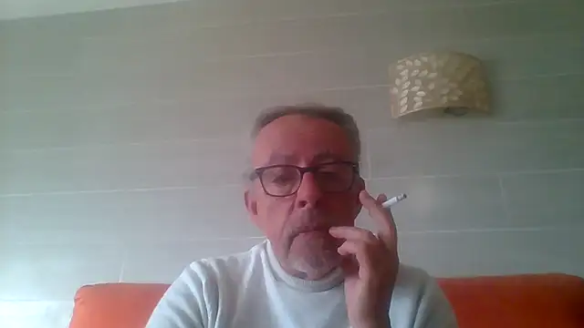 Snapshot of tuggy59 chatting on 03-27-26, 08:26 tuggy59 online show from 03-27-26, 08:26