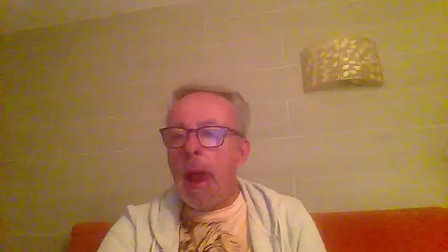 Snapshot of tuggy59 chatting on 03-28-26, 05:29 tuggy59 online show from 03-28-26, 05:29