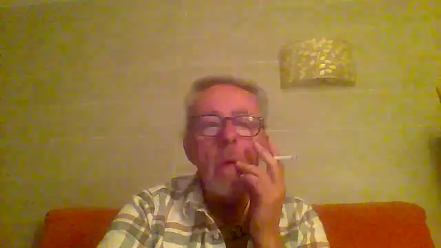 Snapshot of tuggy59 chatting on 03-29-26, 03:39 tuggy59 online show from 03-29-26, 03:39