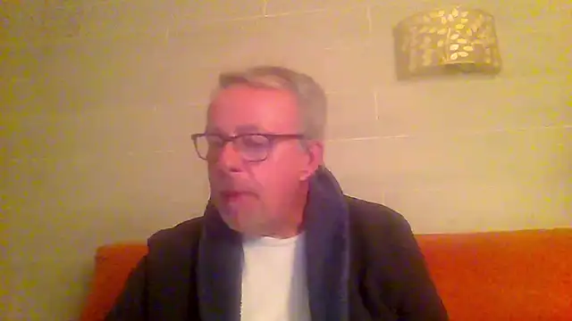Snapshot of tuggy59 chatting on 03-31-26, 05:30 tuggy59 online show from 03-31-26, 05:30