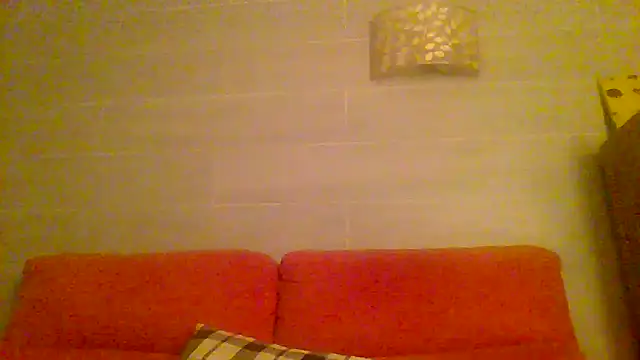 Snapshot of tuggy59 chatting on 04-10-26, 03:56 tuggy59 online show from 04-10-26, 03:56