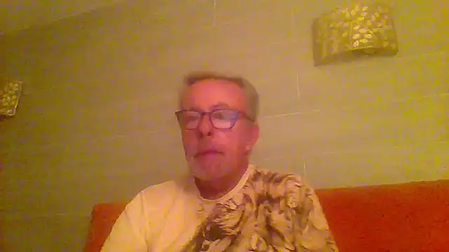 Snapshot of tuggy59 chatting on 04-22-26, 04:15 tuggy59 online show from 04-22-26, 04:15