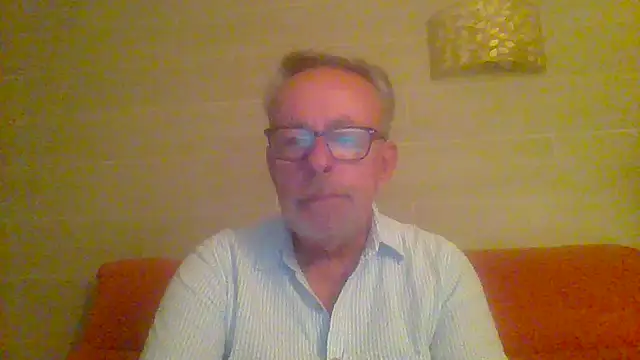 Snapshot of tuggy59 chatting on 04-27-26, 04:43 tuggy59 online show from 04-27-26, 04:43