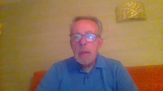 Snapshot of tuggy59 chatting on 04-29-26, 04:38 tuggy59 online show from 04-29-26, 04:38