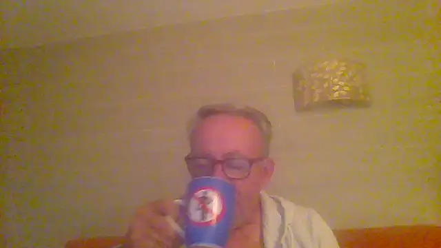 Snapshot of tuggy59 chatting on 04-30-26, 05:14 tuggy59 online show from 04-30-26, 05:14