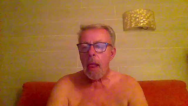 tuggy59 online show from 06-07-26, 04:38