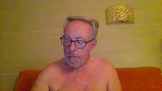 tuggy59 online show from 06-24-26, 04:33