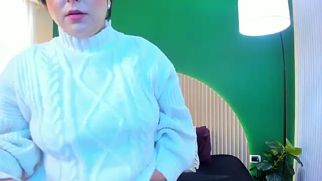 taylor bennet online show from 12-17-25, 11:49