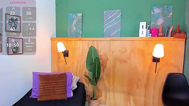 taylor bennet online show from 06-12-26, 07:02