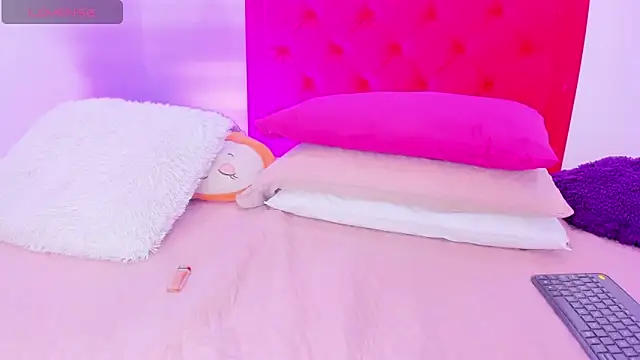 Sofia Girl  online show from 12-06-24, 07:21