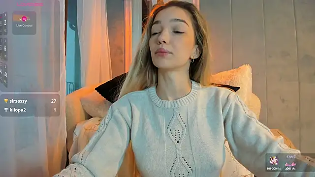 Sassy Teen online show from 10-07-25, 09:39